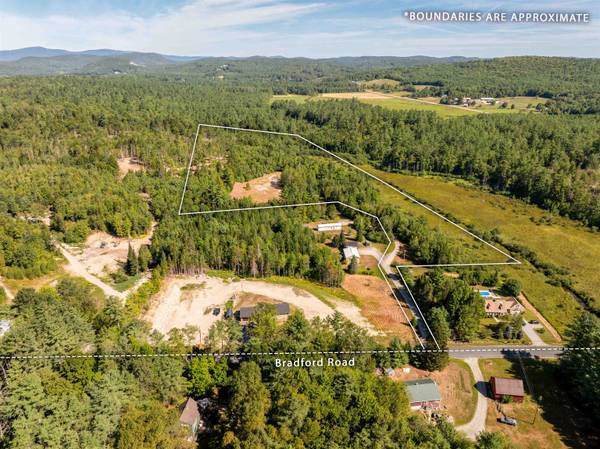 214 Bradford RD, Sunapee, NH 03782-2809