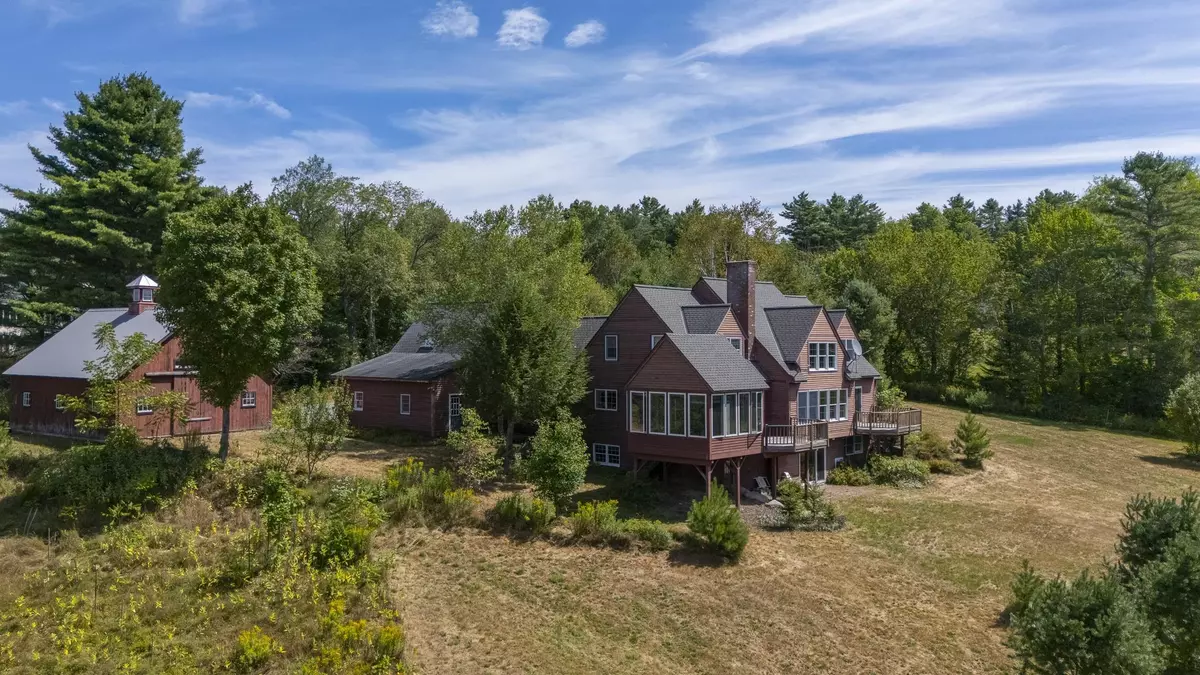 New London, NH 03257,70 Green LN