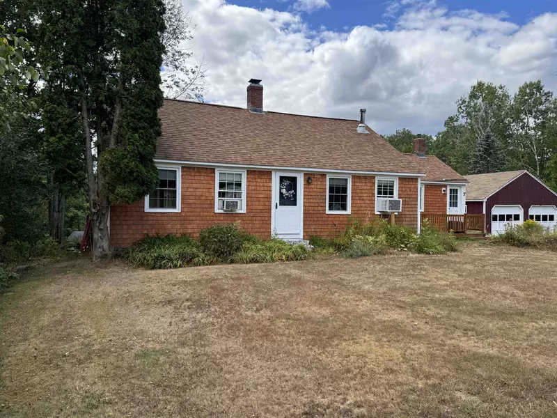 7 Garney RD, Brookfield, NH 03872