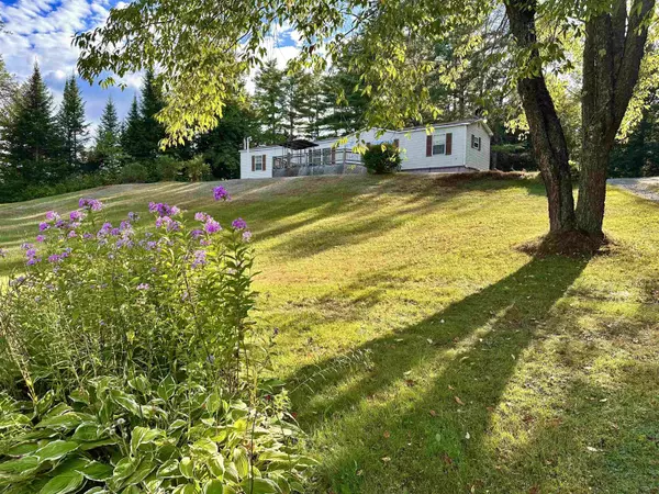 36 Hazen RD, Whitefield, NH 03598