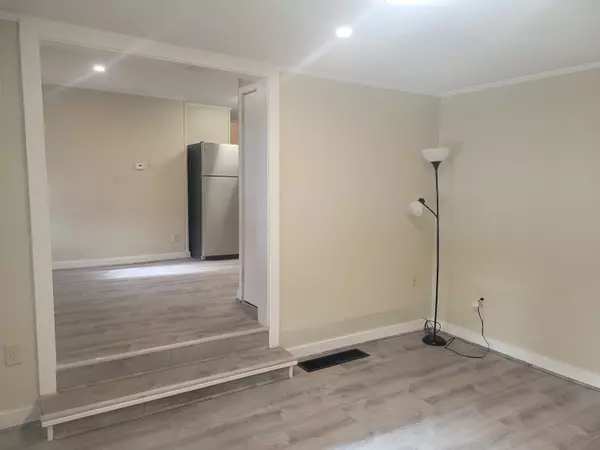 718 Tenney Mountain HWY #D, Plymouth, NH 03264