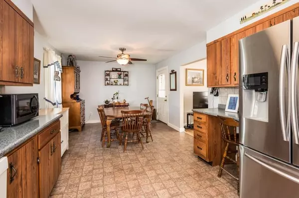 Dover, NH 03820,7 Kelley DR