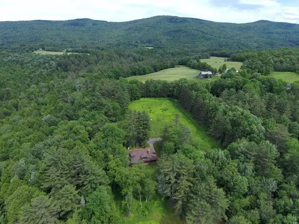 Waitsfield, VT 05673,319 Bushnell RD