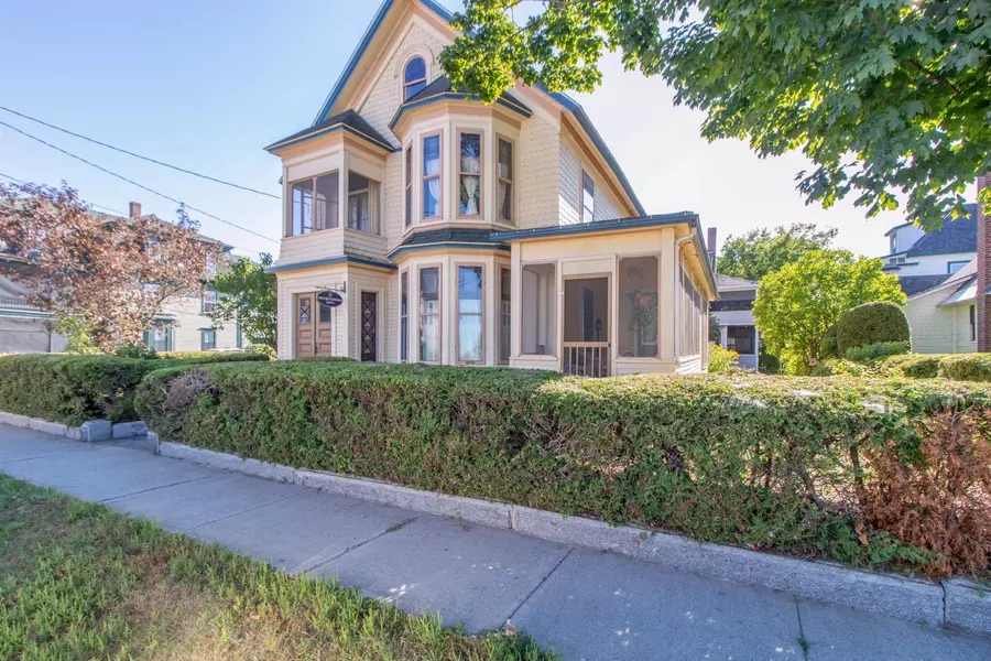 58 Second ST, Newport City, VT 05855