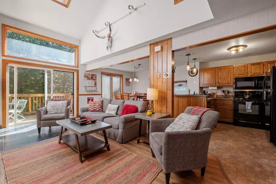 18 Woodsview LN #2, Lincoln, NH 03251