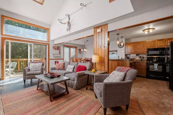 18 Woodsview LN #2, Lincoln, NH 03251