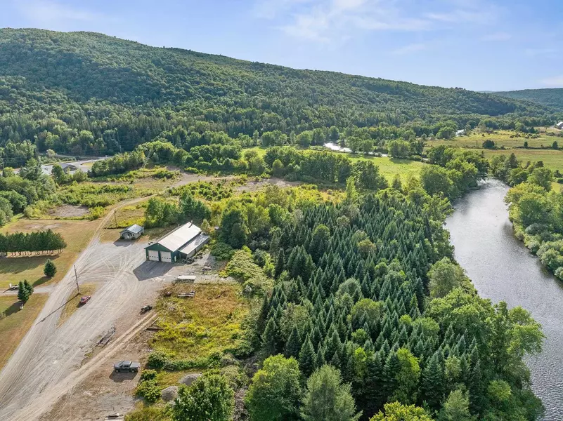 12 River RD, Clarksville, NH 03592