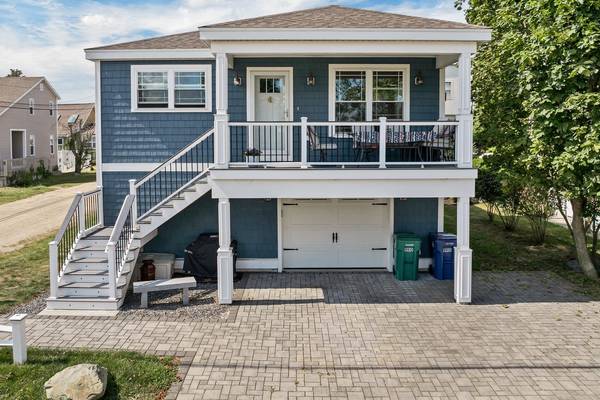 190 Island PATH, Hampton, NH 03842