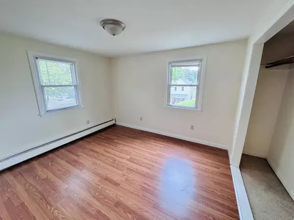 Hampton, NH 03842,494 Winnacunnet RD #E