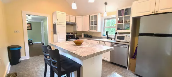 Exeter, NH 03833,270 Epping RD