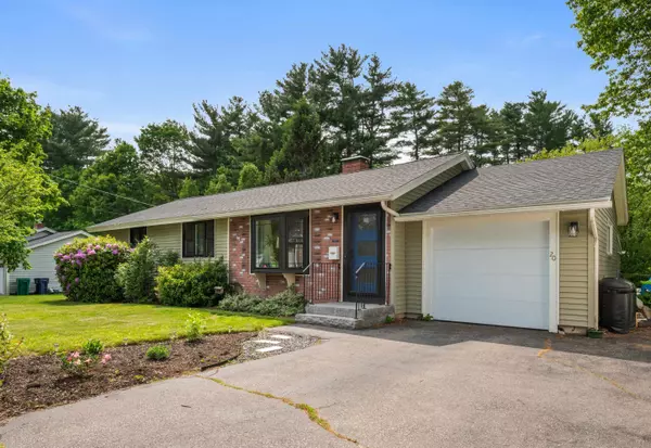 20 Bourn AVE, Hampton, NH 03842