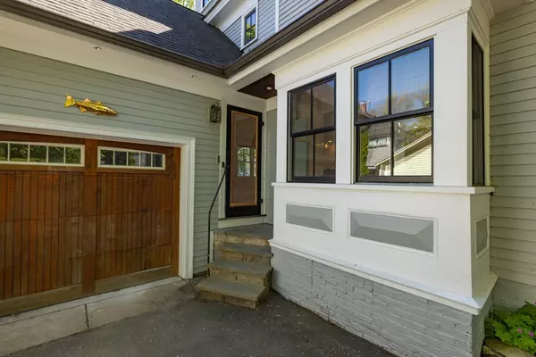 Portsmouth, NH 03801,30 Spring ST