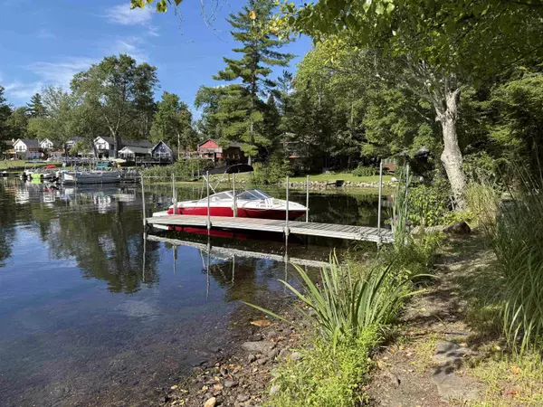 Poultney, VT 05764,63 Ranny RD