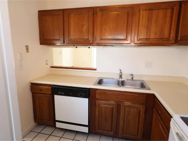 Milton, VT 05468,20 Gilbert SQ