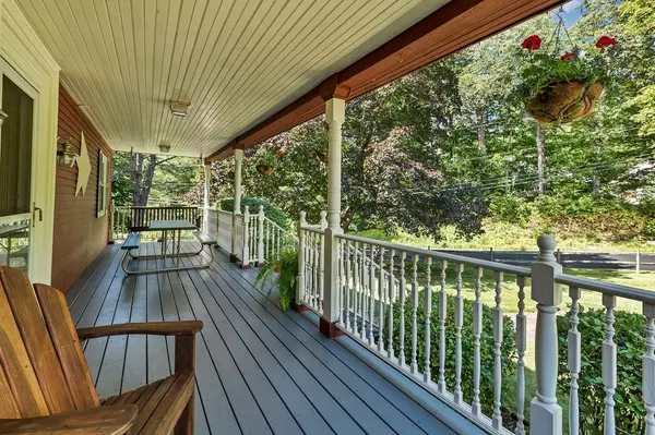 Thornton, NH 03285,184 Mad River RD