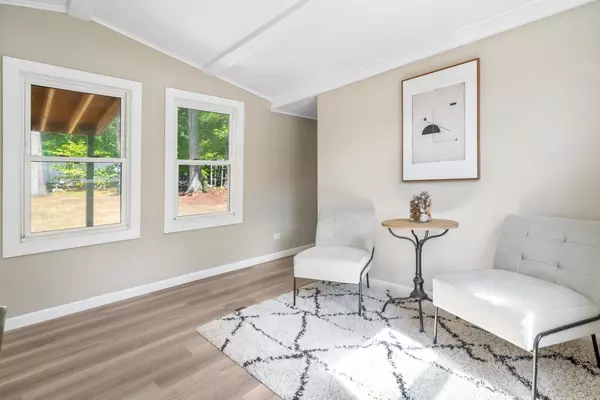 Londonderry, NH 03053,22 Stage Coach CIR