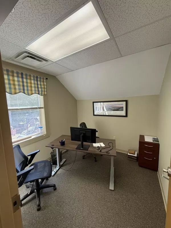 Belmont, NH 03220,171 Daniel Webster HWY #11