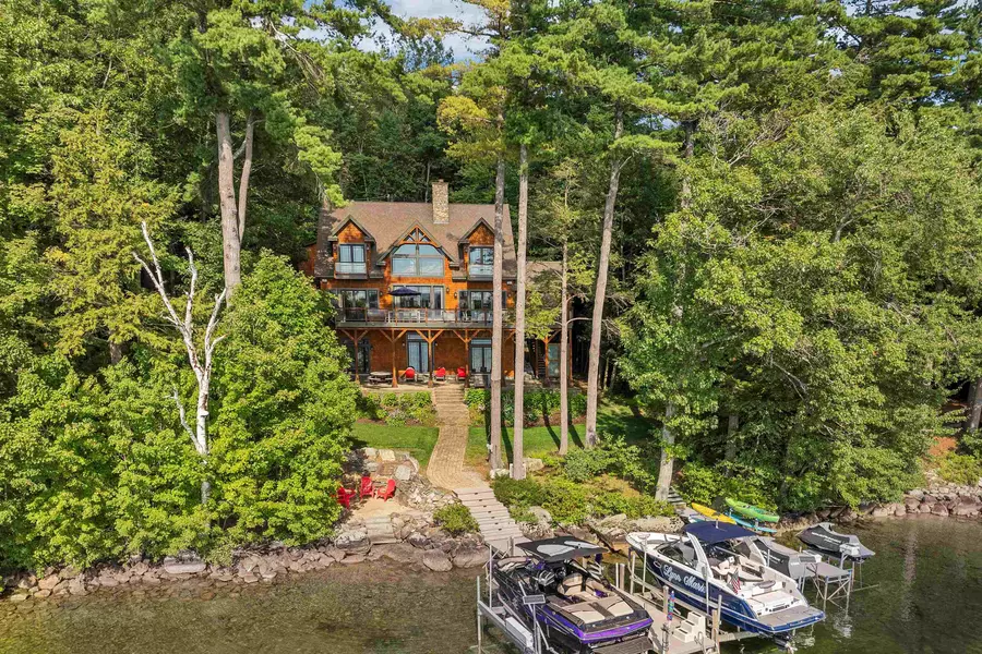 81 Timberlane RD, Wolfeboro, NH 03894