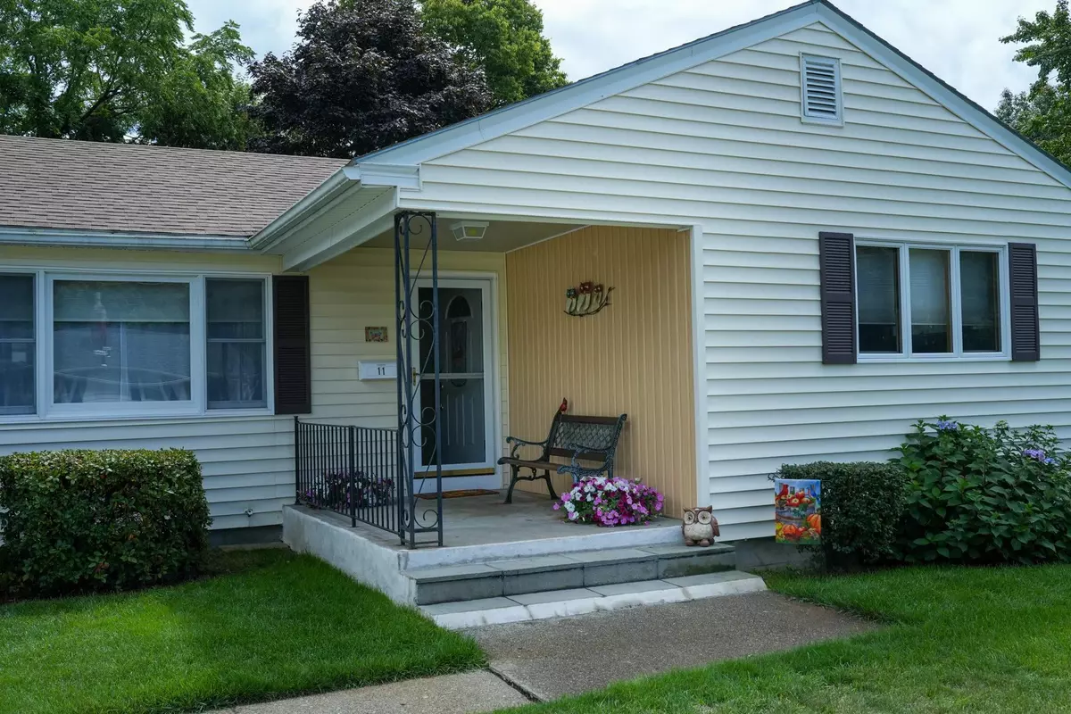 Burlington, VT 05408,11 Killarney DR