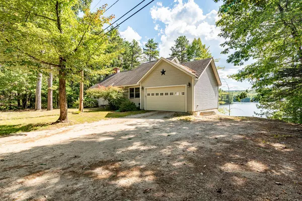 76 Camp RD, Wakefield, NH 03872