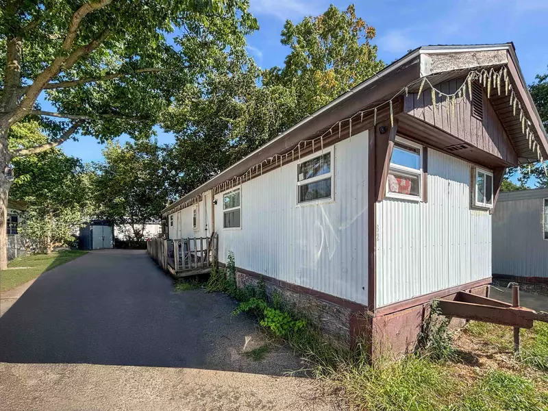 62 Camels Hump AVE, Colchester, VT 05446