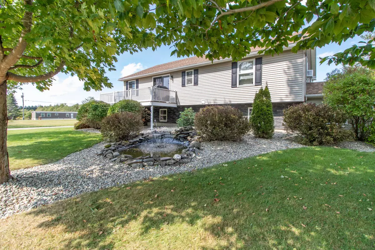 Derby, VT 05829,429 Roy ST