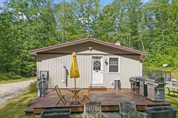 Hillsborough, NH 03244,36 Schwartz AVE