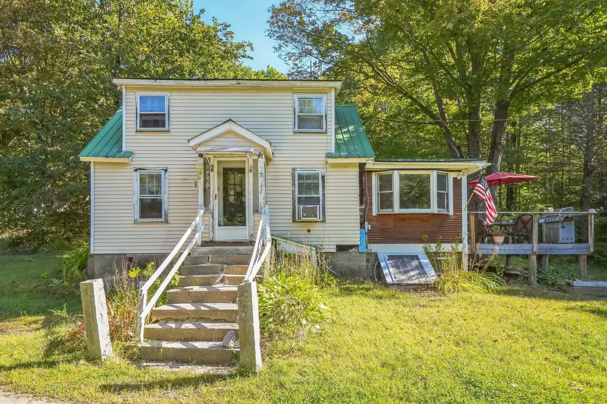 Guilford, VT 05301,7 Nichols DR