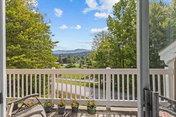 110 Mountainside DR ##J202, Stowe, VT 05672