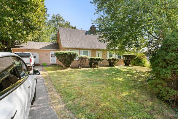 2 Kensington RD, Concord, NH 03301