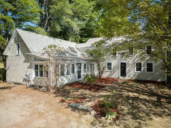 295 Andover RD, New London, NH 03257