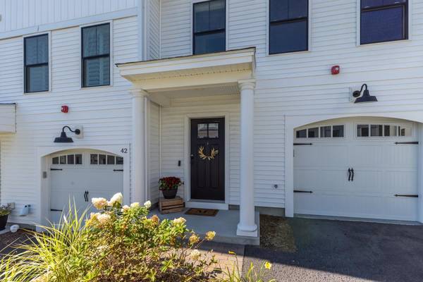 44 Northfield DR, Dover, NH 03820