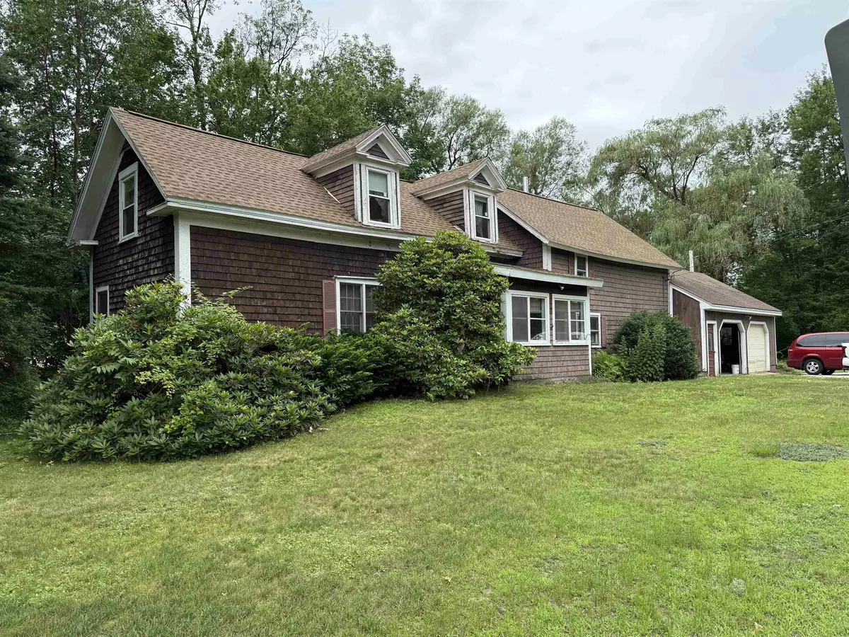 Henniker, NH 03042,46 Weare RD