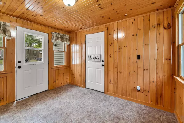 Somersworth, NH 03878,3 Daniel ST