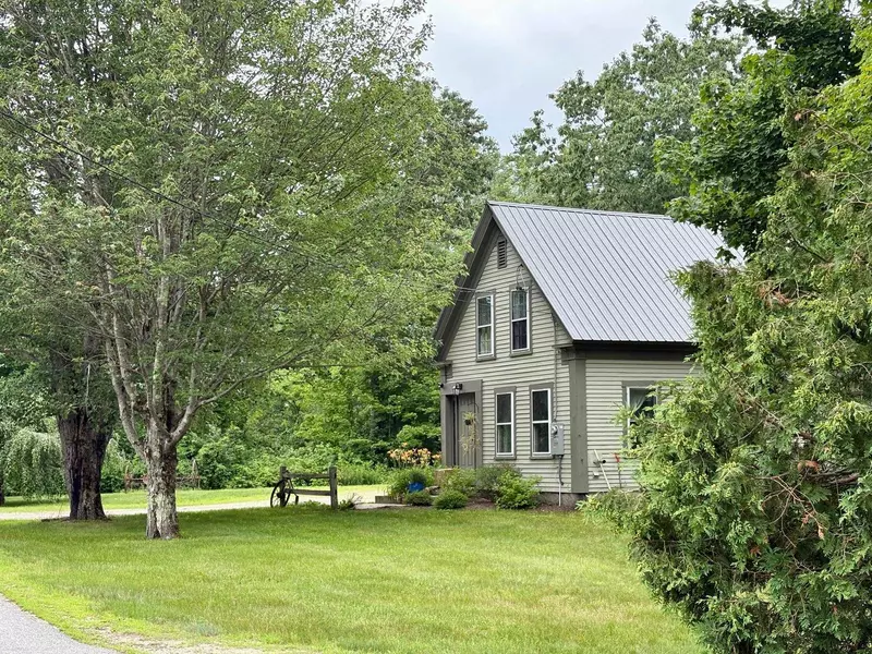 18 Cilleyville RD, Andover, NH 03216