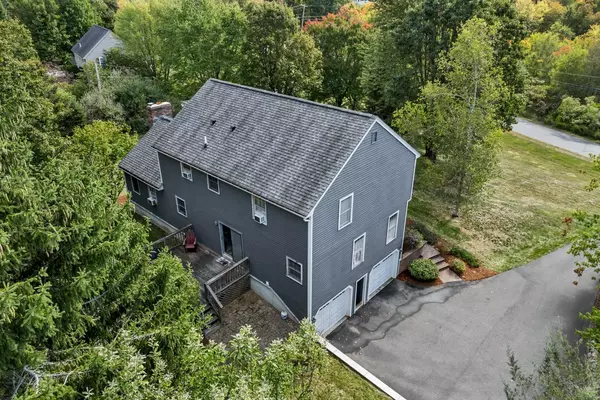 Hampstead, NH 03841,15 Cambridge RD