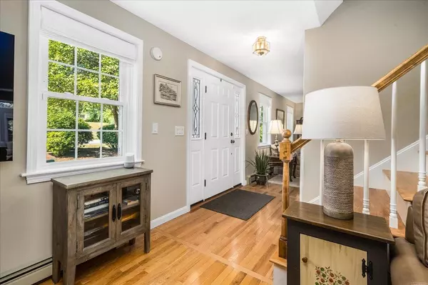 Bedford, NH 03110,38 Christmas Tree CIR