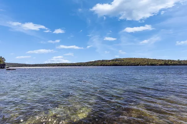 Meredith, NH 03253,103 Meredith Neck RD