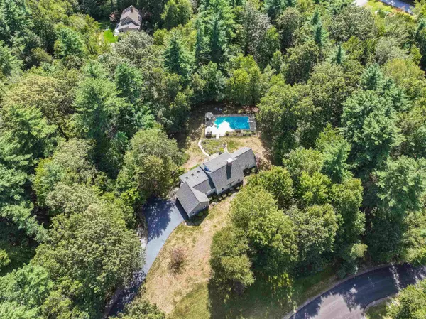 Bedford, NH 03110,7 Shepherd Hill RD