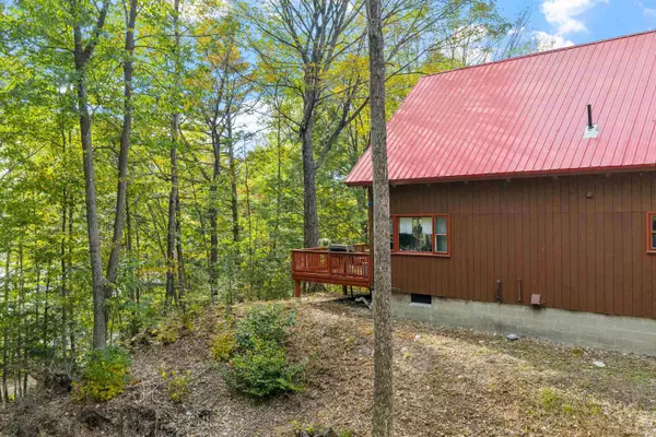 Danbury, NH 03230,309 Waukeena Lake RD