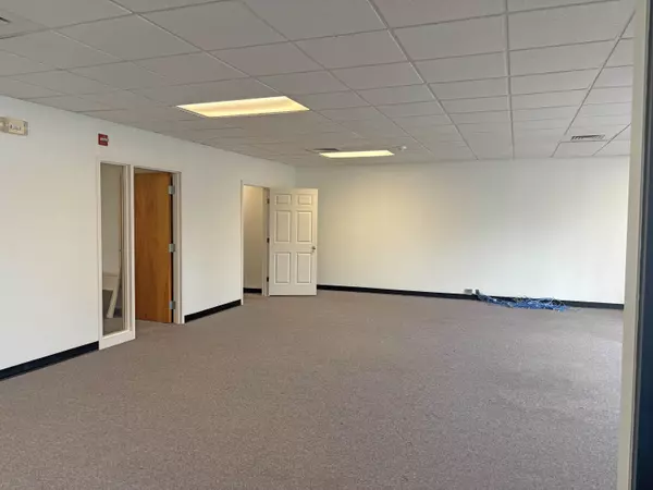 Portsmouth, NH 03801,112 Corporate DR #3A & 3B