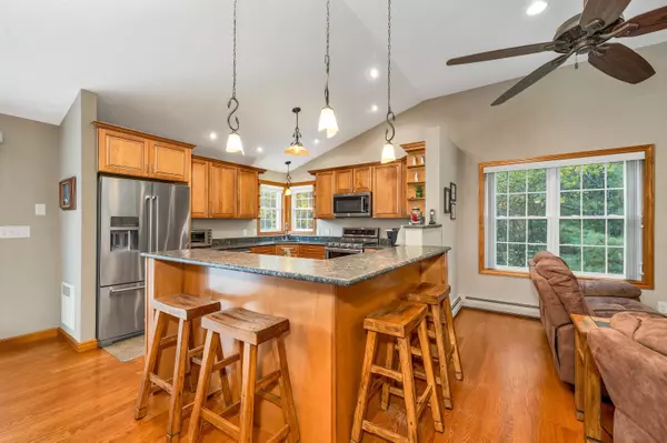 Effingham, NH 03882,34 Elm ST