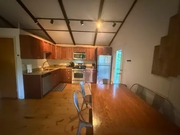 Newbury, NH 03255,6 High Ridge RD