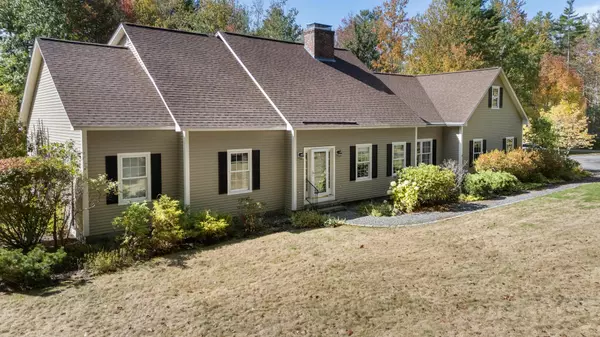 New London, NH 03257,7 Buker WAY