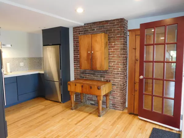 Manchester, NH 03101,125 W Merrimack ST