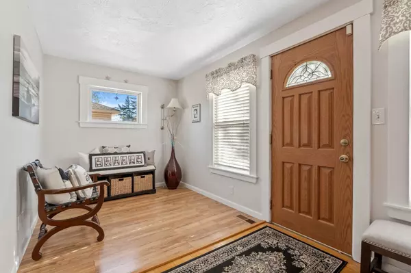 Concord, NH 03303,166 Village ST