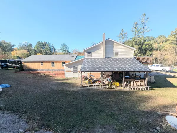 St. Johnsbury, VT 05819,43 Crestwood DR