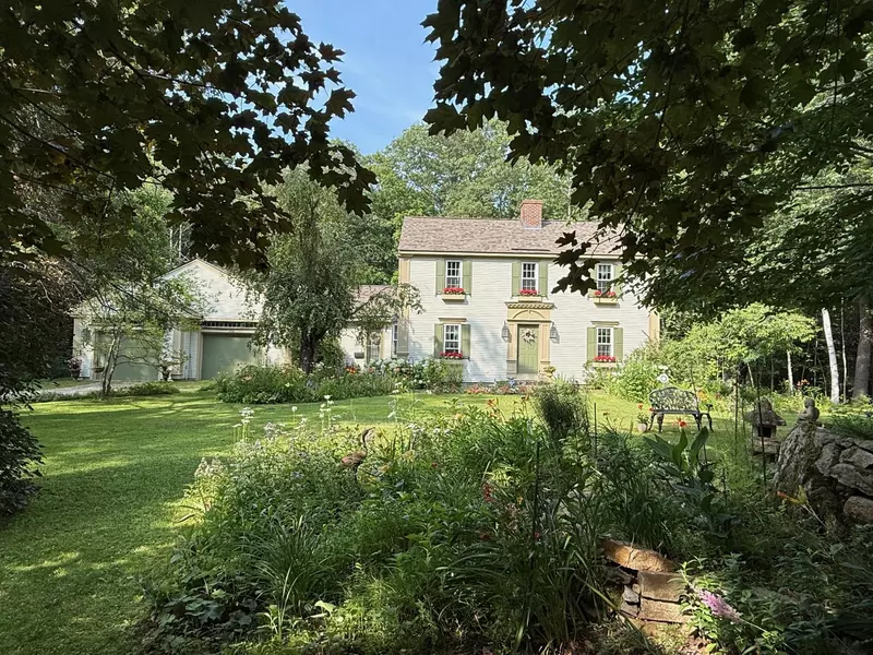 220 Governors RD, Brookfield, NH 03872