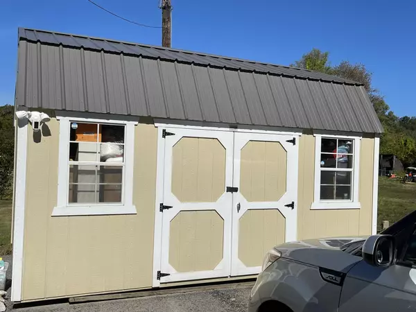 Winchester, NH 03470,19 Back Ashuelot RD