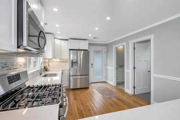 Seabrook, NH 03874,352 Portsmouth AVE